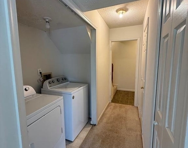 105 West Park Drive - Photo Thumbnail 20