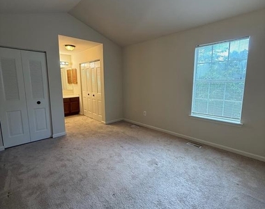 106 Wind Ridge Drive - Photo Thumbnail 9