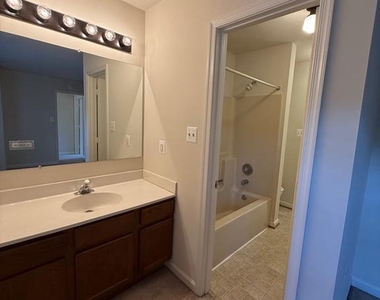 106 Wind Ridge Drive - Photo Thumbnail 8