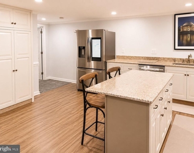 216 Stern Cove - Photo Thumbnail 10