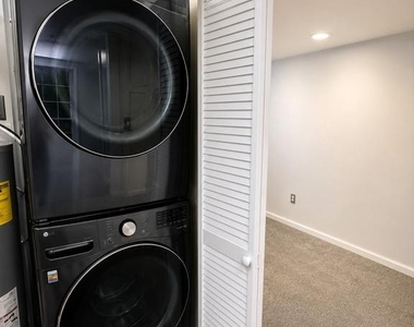 216 Stern Cove - Photo Thumbnail 15