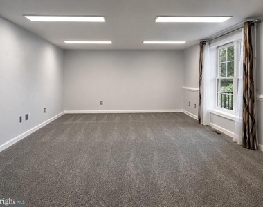 216 Stern Cove - Photo Thumbnail 13