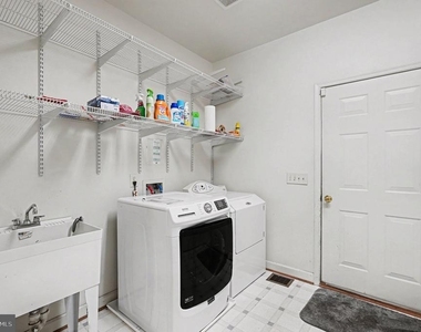 10 Piper Place - Photo Thumbnail 25