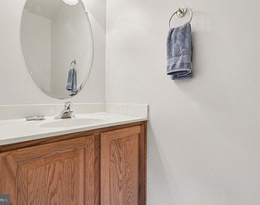 10 Piper Place - Photo Thumbnail 24