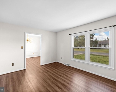 308 Butternut Drive - Photo Thumbnail 8