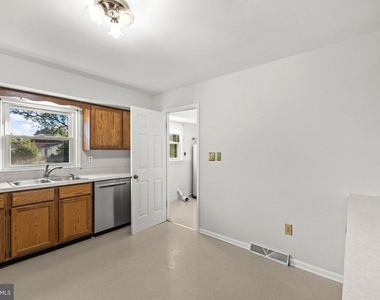 308 Butternut Drive - Photo Thumbnail 5