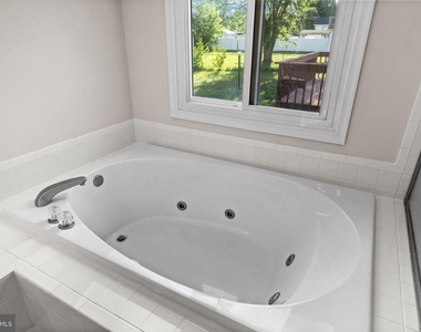 308 Butternut Drive - Photo Thumbnail 22