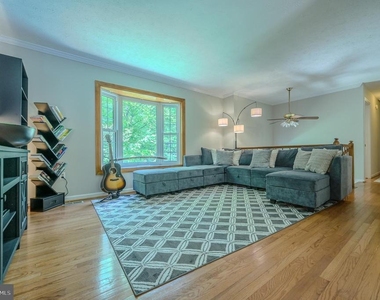 12510 Basswood Drive - Photo Thumbnail 16
