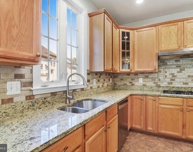 8416 Churchside Drive - Photo Thumbnail 49