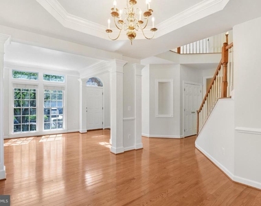 8416 Churchside Drive - Photo Thumbnail 36