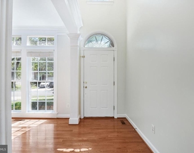 8416 Churchside Drive - Photo Thumbnail 35