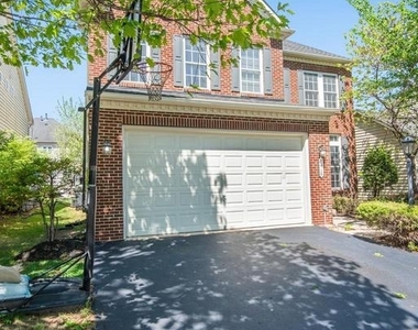 8416 Churchside Drive - Photo Thumbnail 13