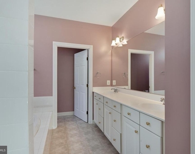 8416 Churchside Drive - Photo Thumbnail 68