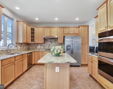 8416 Churchside Drive - Photo Thumbnail 48