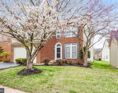 8416 Churchside Drive - Photo Thumbnail 7