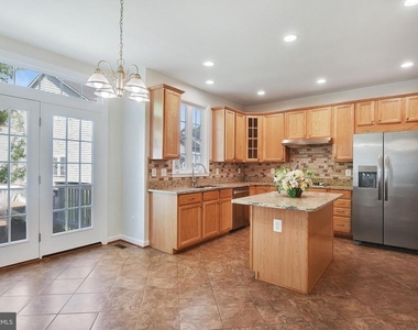 8416 Churchside Drive - Photo Thumbnail 46