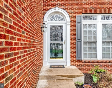 8416 Churchside Drive - Photo Thumbnail 9