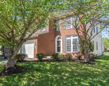 8416 Churchside Drive - Photo Thumbnail 17