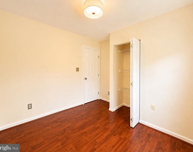 8268 Vermont Place - Photo Thumbnail 17