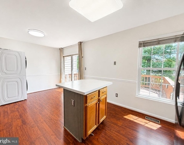 8268 Vermont Place - Photo Thumbnail 6