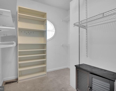 2800 Pulpit Hill Court - Photo Thumbnail 11