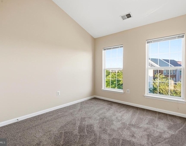44117 Saxony Terrace - Photo Thumbnail 24