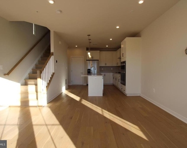 22383 Roanoke Rise Terrace - Photo Thumbnail 6