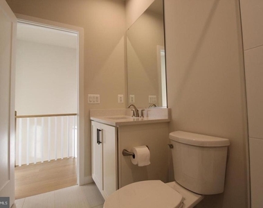 22383 Roanoke Rise Terrace - Photo Thumbnail 30