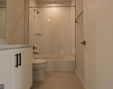 22383 Roanoke Rise Terrace - Photo Thumbnail 29