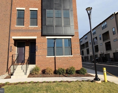 22383 Roanoke Rise Terrace - Photo Thumbnail 2