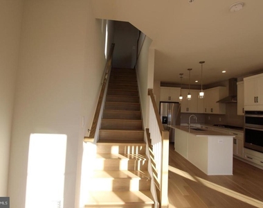 22383 Roanoke Rise Terrace - Photo Thumbnail 15