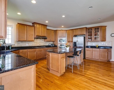 42463 Pine Forest Drive - Photo Thumbnail 3