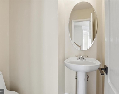 21927 Bayard Terrace - Photo Thumbnail 12