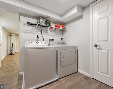 3825 Larchwood Road - Photo Thumbnail 24