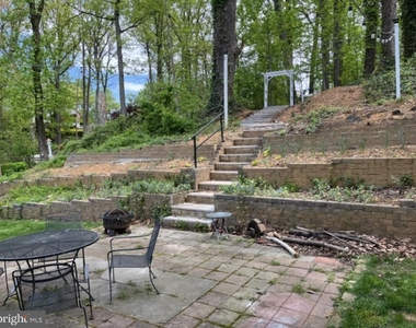 3825 Larchwood Road - Photo Thumbnail 34