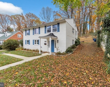 3825 Larchwood Road - Photo Thumbnail 29