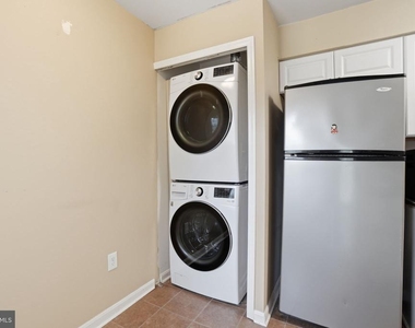 8633 Beekman Place - Photo Thumbnail 22