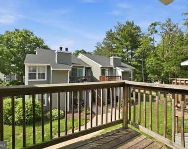 8633 Beekman Place - Photo Thumbnail 23