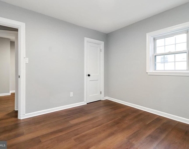 6621 Hallwood Avenue - Photo Thumbnail 24