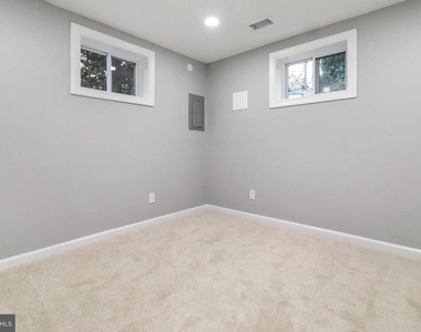 6621 Hallwood Avenue - Photo Thumbnail 31