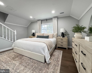 6621 Hallwood Avenue - Photo Thumbnail 15