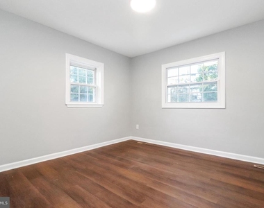 6621 Hallwood Avenue - Photo Thumbnail 23