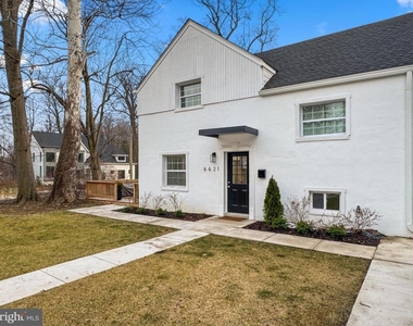 6621 Hallwood Avenue - Photo Thumbnail 2