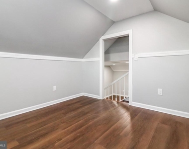 6621 Hallwood Avenue - Photo Thumbnail 19