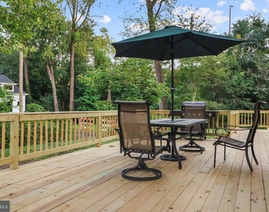 6621 Hallwood Avenue - Photo Thumbnail 34