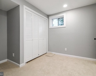 6621 Hallwood Avenue - Photo Thumbnail 26