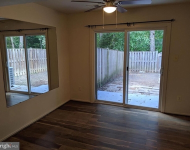 7760 Matisse Way - Photo Thumbnail 4
