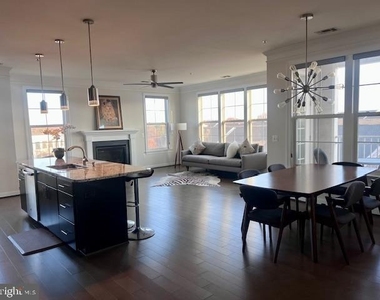 13722 Neil Armstrong Avenue - Photo Thumbnail 3