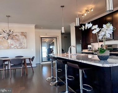 13722 Neil Armstrong Avenue - Photo Thumbnail 4