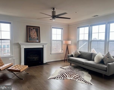 13722 Neil Armstrong Avenue - Photo Thumbnail 5